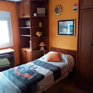 Habitación Silenciosa Cerca Del Hospital Valdecilla , Santander España